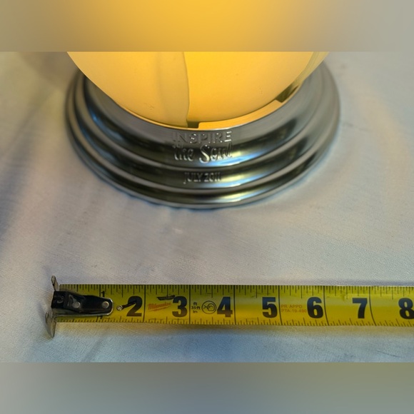 Scentsy Wax Warmer RARE! 2011 'Inspire The Soul' White Lotus Incentive - Picture 7 of 10